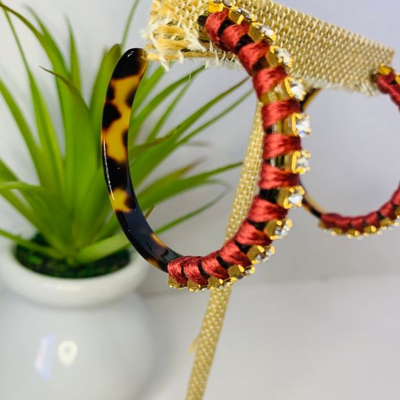 LISA AUGUST Vegan Tortoise Crystal Hoops - Picture 2 of 5